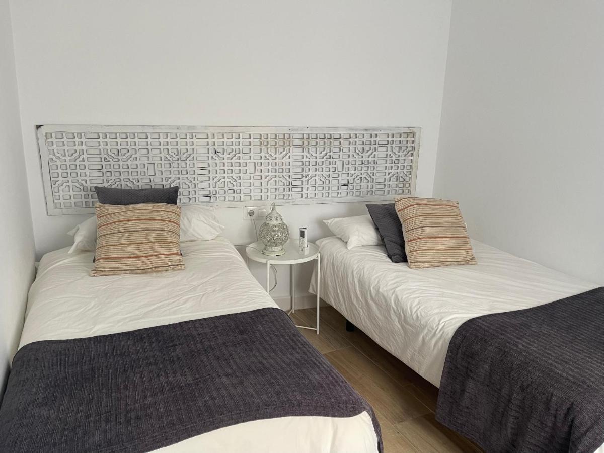 Apartamentos La Higuera 1 โรตา ภายนอก รูปภาพ